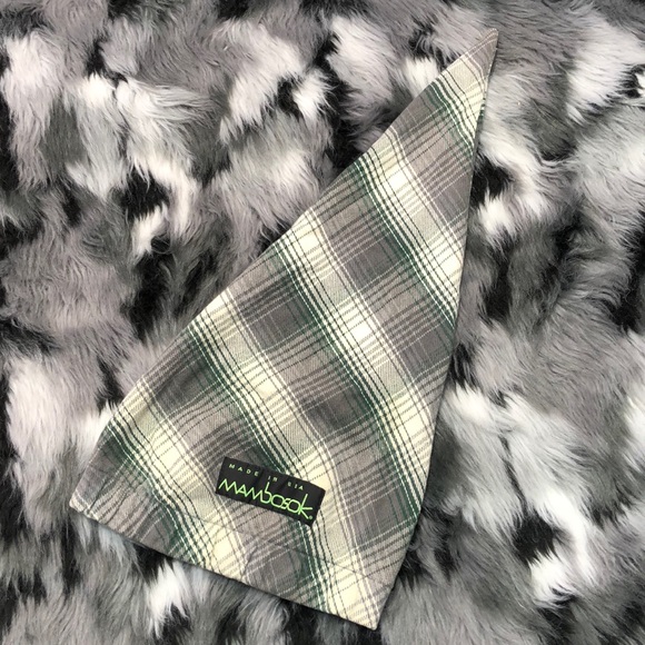 Vintage Accessories - SOLD Rare Vintage Mambosok Plaid Snow